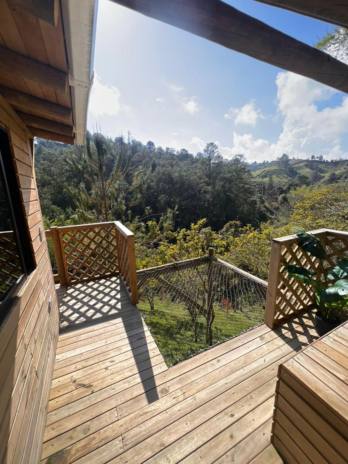 Cardinal Glamping Hotel Guatape Bagian luar foto