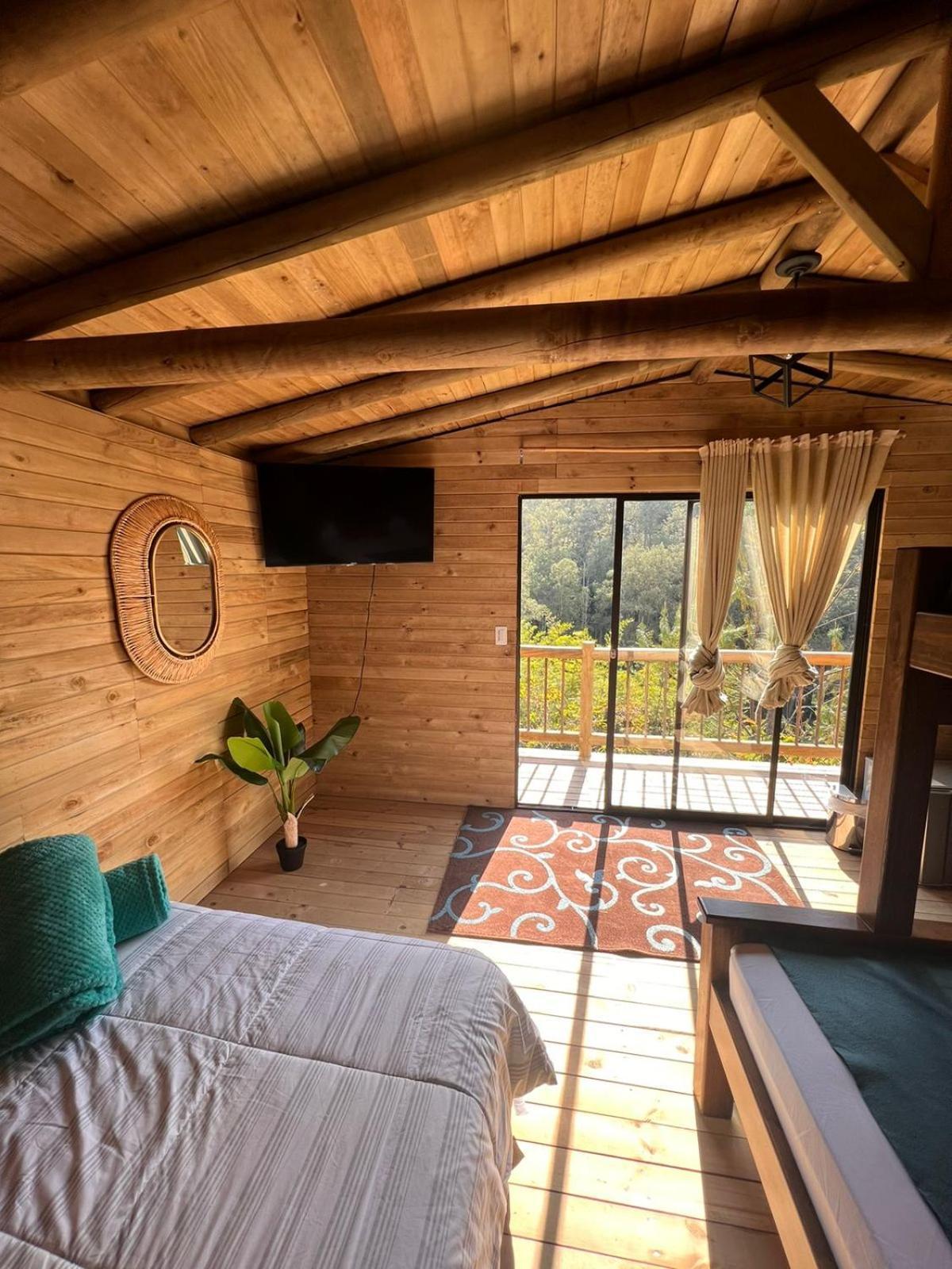 Cardinal Glamping Hotel Guatape Bagian luar foto